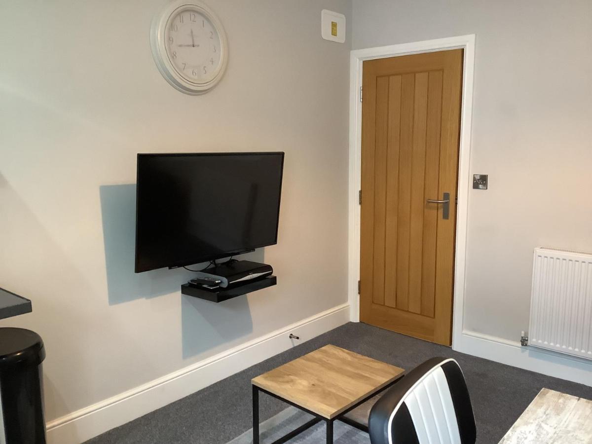 Jeffersons Hotel & Serviced Apartments (Adults Only) Barrow-in-Furness Exterior foto