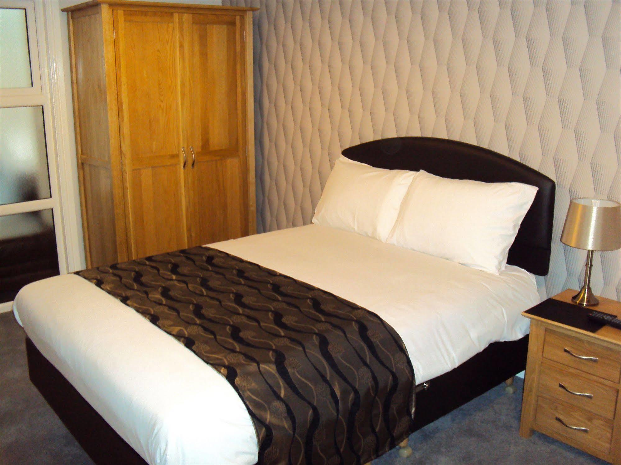 Jeffersons Hotel & Serviced Apartments (Adults Only) Barrow-in-Furness Exterior foto